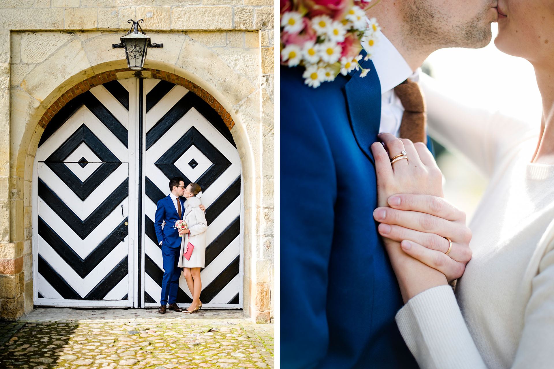 Hochzeitsfotos Münster: Sehr elegantes Hochzeitspaar vor Zebragestreifter Tür.